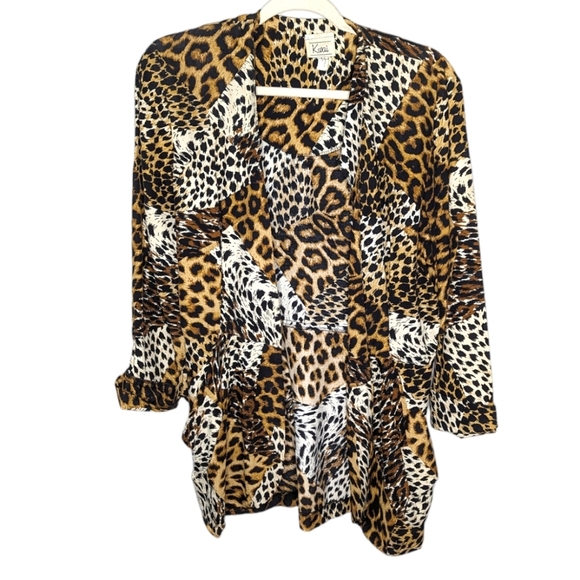 kwai Tops - Vintage leopard print kwai long sleeve shirt/blouse size woman's 6 union made